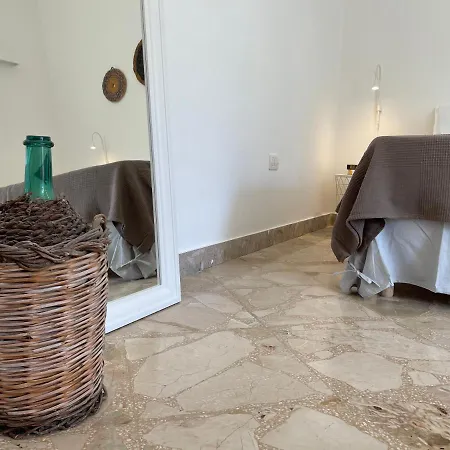 Il Giglio Delle Dune Couette-café